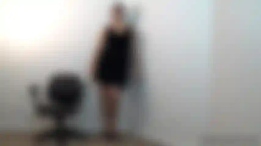 Fisting sucia milf otra vez. Me encantaba jugar contigo antes y sentir que abriste mis agujeros. Haz que me corra en esa mano otra vez! Úsame y conviérteme en un lío de puta asquerosa para ti.