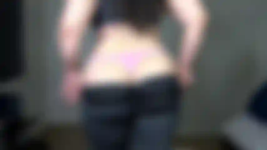Adoración de culo, strip tease joi. Sabes, me encanta decirte qué hacer, darryl, y sé cuánto amas mi trasero. Disfruta de mi culo en leggins, tanga y luego desnudo mientras te digo cómo acariciar. Mira y haz lo que te digo. No te corras hasta que haga la cuenta regresiva!