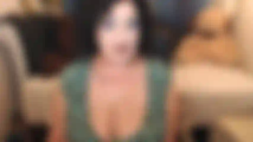 Fetichista. Adulta amamantando. En el tumulto de nuestra vida adulta es maravilloso tomar un descanso y acurrucarte alrededor de unos pechos grandes y maduros. Se trata de intimidad, silencio, sentirse segura, aceptada, protegida, deseada y amada.