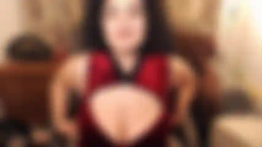 Ryan michael, me encanta ser tu rompehogares maduro. Es joven, es hermosa, tiene todo lo sexy, ¡pero nunca podrá ser yo! Cuando estoy cerca ella no quiere tener sexo. Tu polla y tu semen me pertenecen :).