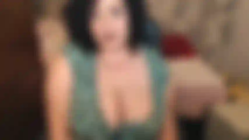 Docente/alumna rp. Te atrapé acariciando tu bbc debajo del escritorio durante mi clase y decidí llamarte por eso y agarrar lo que me pertenece. En mi oficina, fuera de horario, seduciendo, chupando, cubana, follando. La corrida fue a mi cara y tetas.