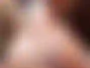 Mamada descuidada! Babeando en topless sobre una polla grande y gorda.