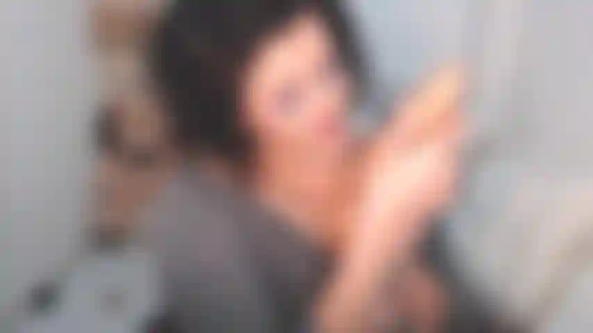 Un francés lento, sensual, con mucha lengua provocativa, habladora guarra, cercano y personal.