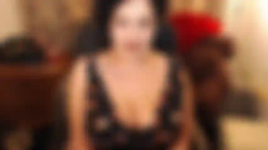 Si nunca has pasado tiempo conmigo, si te sientes intimidado por mí, mira lo que estoy buscando y haciendo para nuestra primera "cita". No, no te morderé, te seduciré, te chuparé, te follaré y lo que sea jajaja, ¡no tengas miedo! Puedes ser tímida, te ayudaré :).