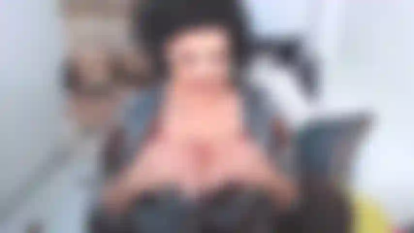 Sin duda soy una pervertida, pero nunca puedo decir que no cuando se trata de un programa de "fóllame" de viejos pero dorados. Juegos previos, charla sucia, excitación sexual, follar, correrme dentro de mí :))))).