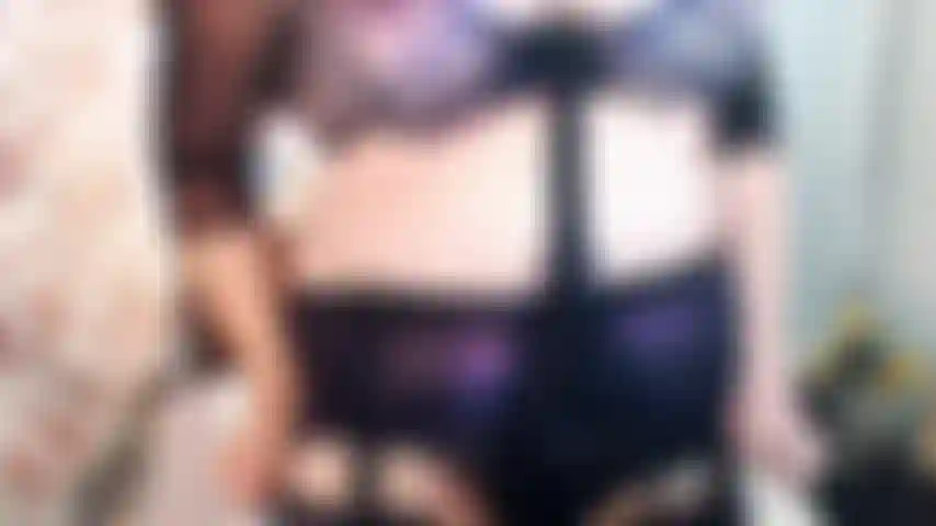 Echa un vistazo a mi nuevo conjunto de lenceria sexy morada para que sepas que pedir :) joi (masturbacion de instrucciones), joe (masturbacion de animo), topless, escupir, hablar sucio y mi ahh tan bonita rostro.