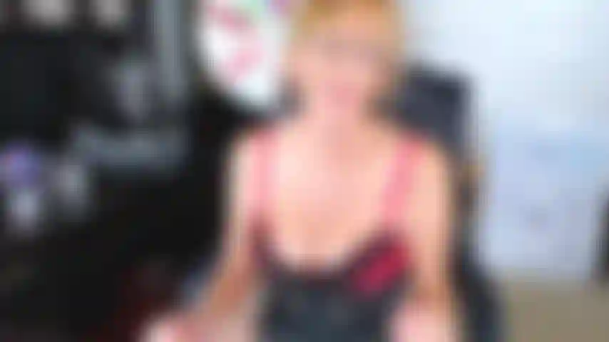 169. Diminuto pene se corre demasiado rápido.