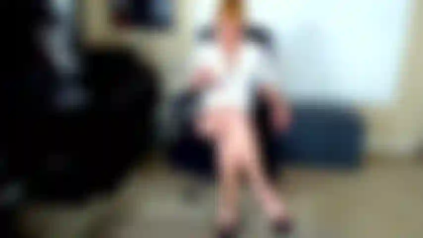 161. Dejo que el empleado se vaya con bj y folle.