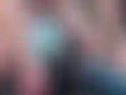 12. Máquina de follar coño golpeando con diferentes posiciones y primeros planos de coño desordenado.