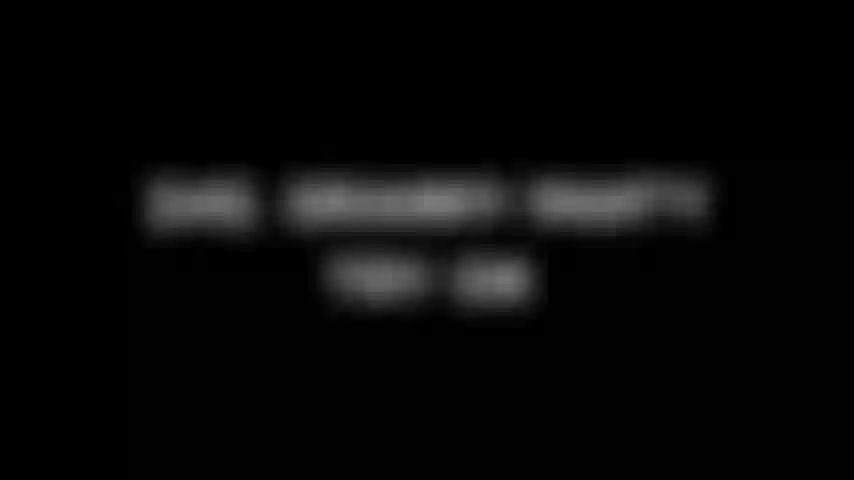 342. Abuela, prueba bragas.