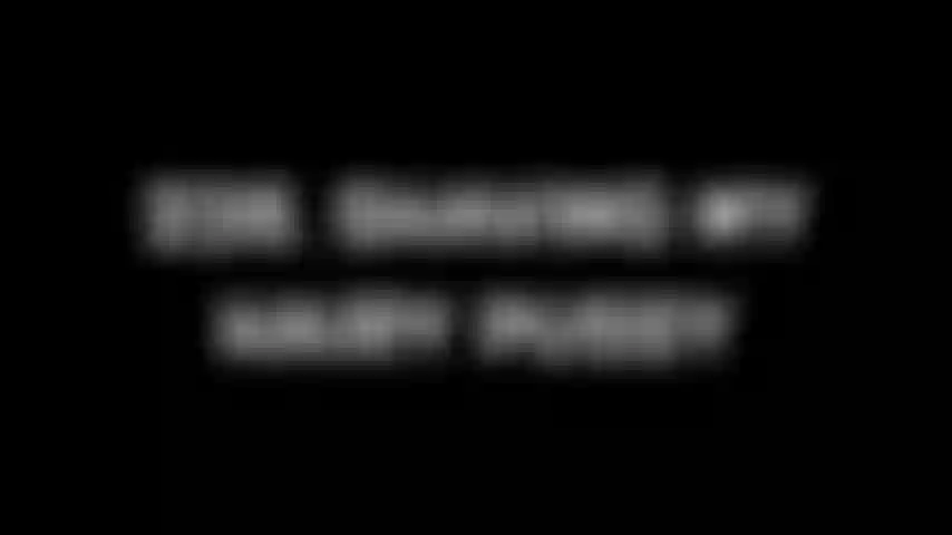 238. Me afeito el coñito peludo.