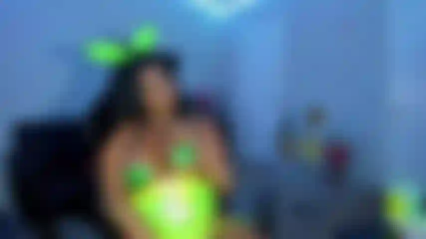 Cualquier conejita necesita correrse.