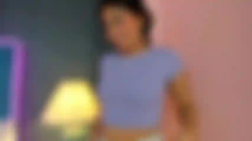 Grabo un video caliente para mi amigo y asi puede descubrir que quiero tener sexo con el.