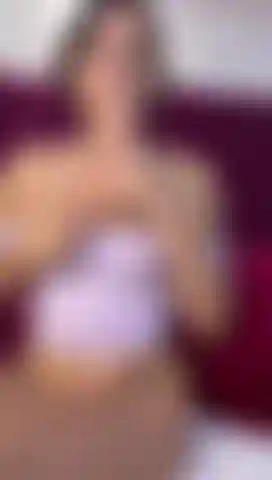 Una buena mamada y una buena masturbación para que te excites viéndome.