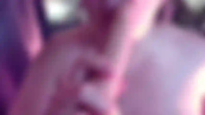 Chupándote la polla y follándote las tetas deseando que te corras sobre ellas.