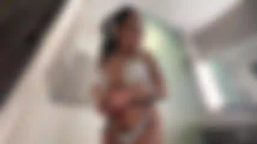Do you gents enjoy hot steamy wet showers and or bubble baths? Here’s a preview and let me know in chat if you want a bubble bath gold show