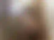 Mi cuerpo bbw está completamente mojado en la ducha con una bonita pared de vidrio donde puedes verme presionar mis tetas, mi vientre y mi culo.