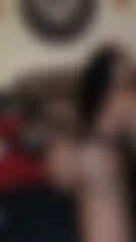 El culo se mueve como la suma de las tetas.