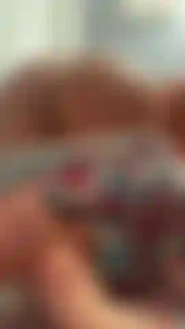 Azotar el culo y sacudirlo, golpearlo por detrás.