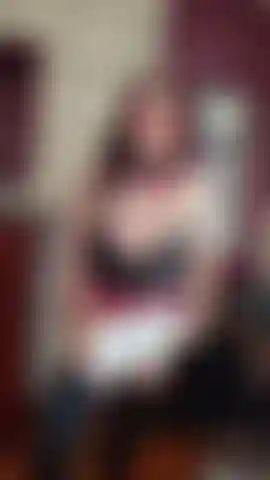 19 Yo, juego de rol, universitaria.