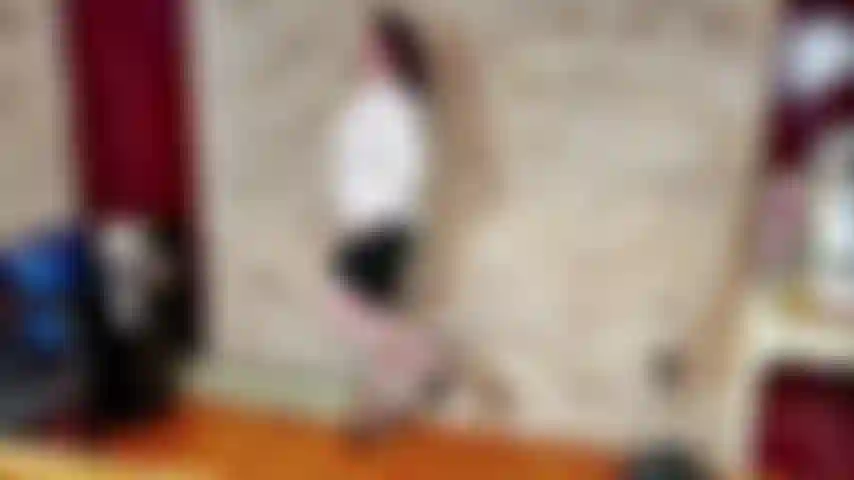 Sensual strip tease y masturbación.