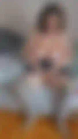 Te tentaré con mi lindo cuerpo curvilíneo.