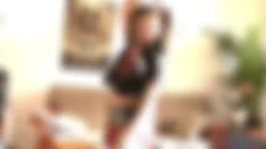 Bailando alrededor de mi polo.