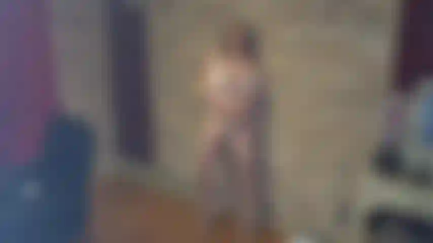 Ange gardien! Relaxe , relache le stresse avec moi.Regarde moi essayer mes lingeries et bikinispar la suitejejoui ma fontaine sur ta bit.