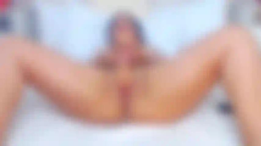 Puta caliente follándose a si misma.