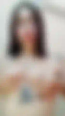 Un masaje en mis pechos.