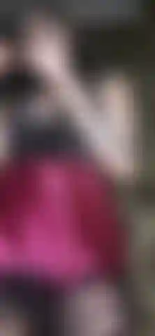 Humillación de pene pequeño cruel.