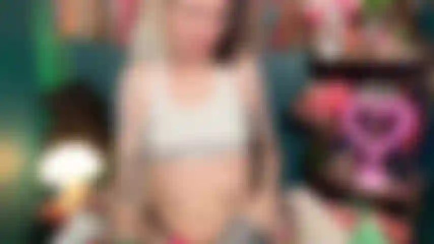 Chupando y luego te ruego que me críes.