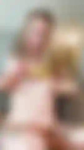 Montando mi consolador con mi vibra!