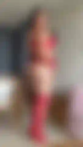 Siéntate y mira la gran sorpresa que tengo para ti... La segunda parte está aquí, ven a verla.