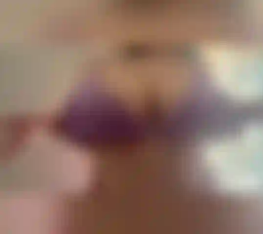 Haciendo rebotar mis tetas aceitosas! Joi y cuenta regresiva de semen.