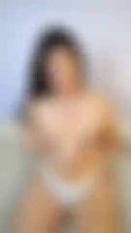 Russian handjob with my delicious tits