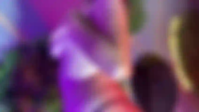 Cuerpo caliente empapado en aceite.