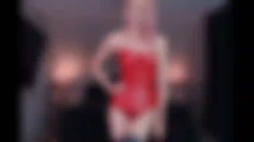 Vecina de al lado rompehogares.