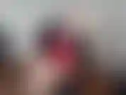 Alexa es una secretaria infiel con un vestido rojo y tacones altos!