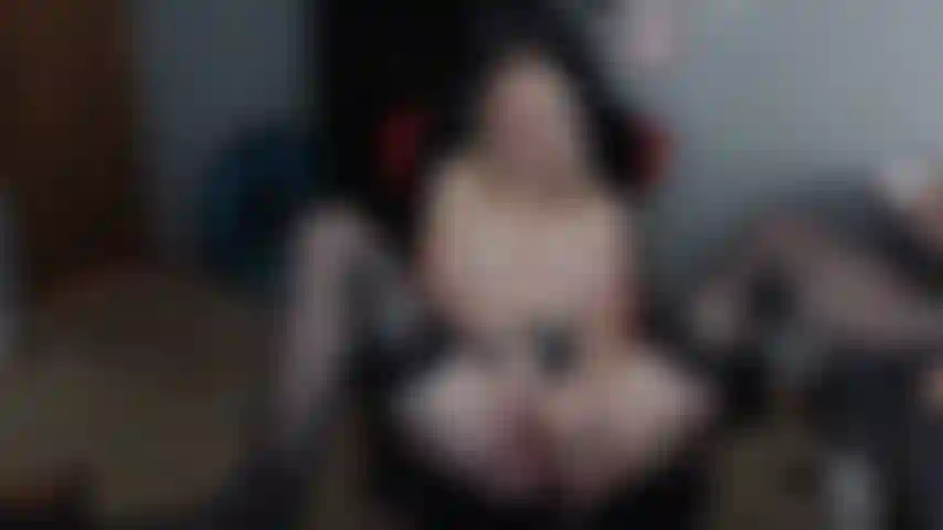 Alexa juega con su dildo, lo cabalga y se corre fuerte con marty, incluye cuenta regresiva.