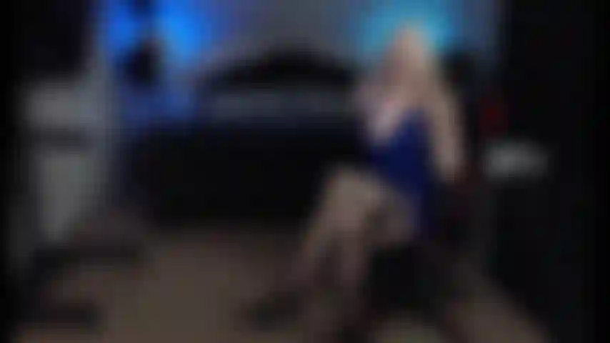 Fóllame en lugar de a tu novia (juego de rol de rompehogares).