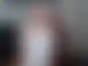 Alexa es una novia dominante y toma el control en este video caliente de "noche de bodas"!