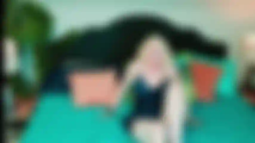 Madrastra pilla a su hijastro y deja que se la folle.