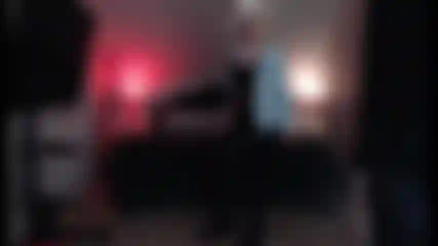 Vaquera se corre en leggins.