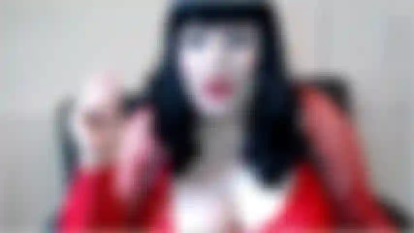 Oh, cómo te has esforzado por resistirte... Solo una pequeña porno de una gran polla negra. ¿Qué daño puede hacer?