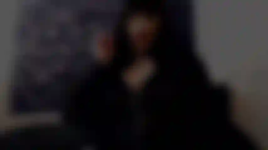 Electro ordeñando por diminuto rabo.