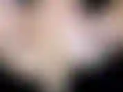 Es hora de que obedezcas el escote. Míralo. Míralo. Déjate hipnotizar por ello. Caricias para ello. Mi magnífico escote te domina. Te pertenece. Te dice que hacer...