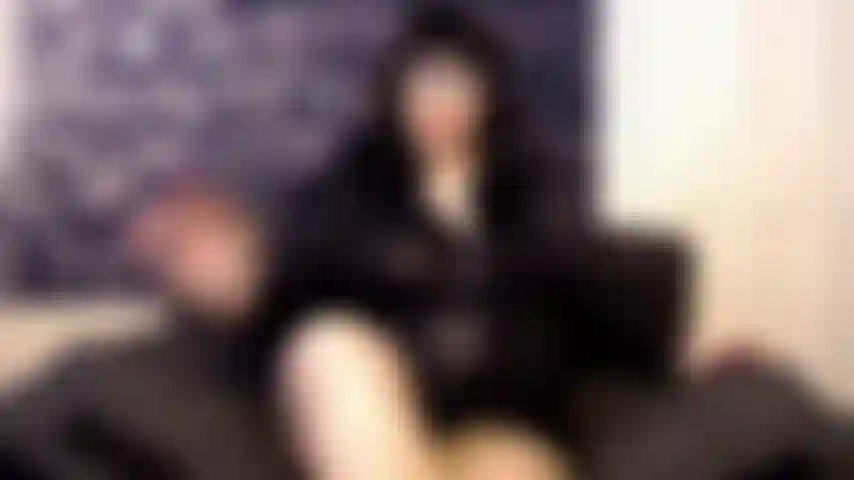 Perra monstruosa fea.