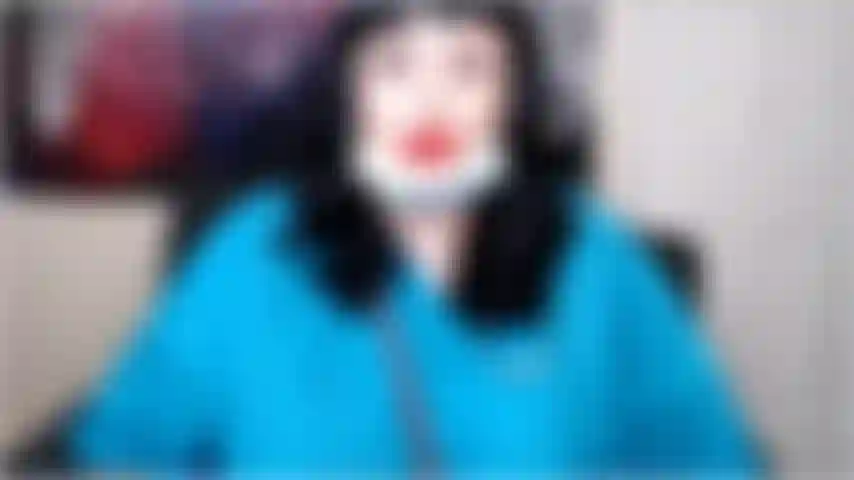 Con las piernas abiertas y las rodillas separadas, lista para que miss deviant te insemine. Un nuevo orden mundial está aquí y todos los hombres serán criados como mariquitas obedientes y amantes del semen!