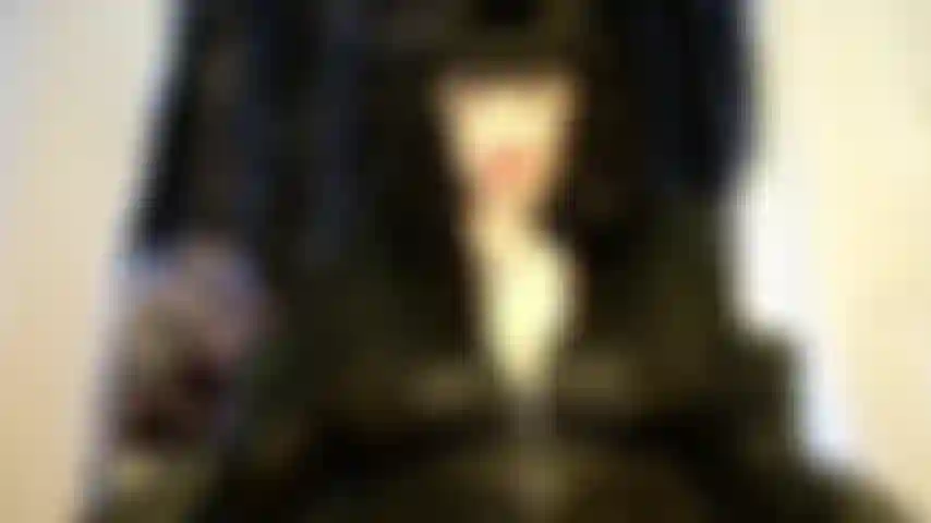 Castigada por aliento apestoso.